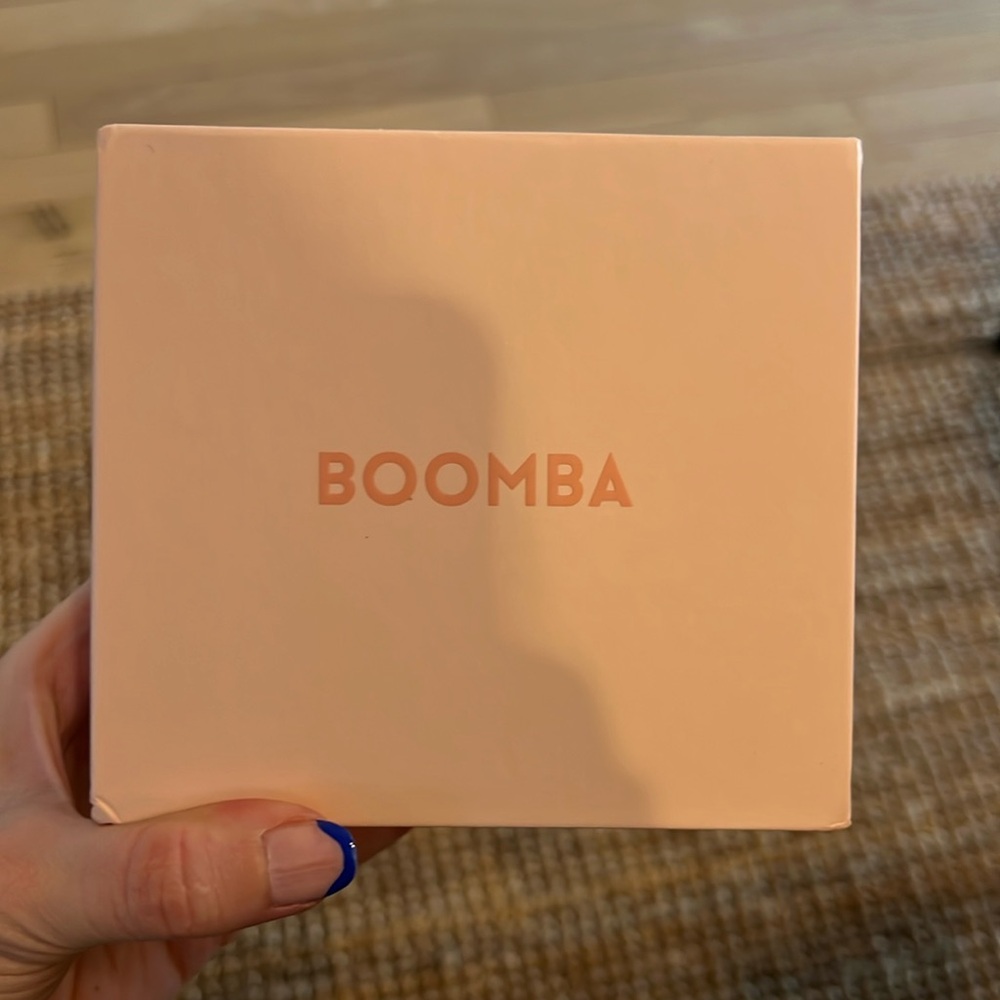 Bomba boost inserts in color beige in AA size.